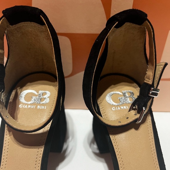 NWOT Gianni Bini Black Suede Block Heel - Picture 8 of 14